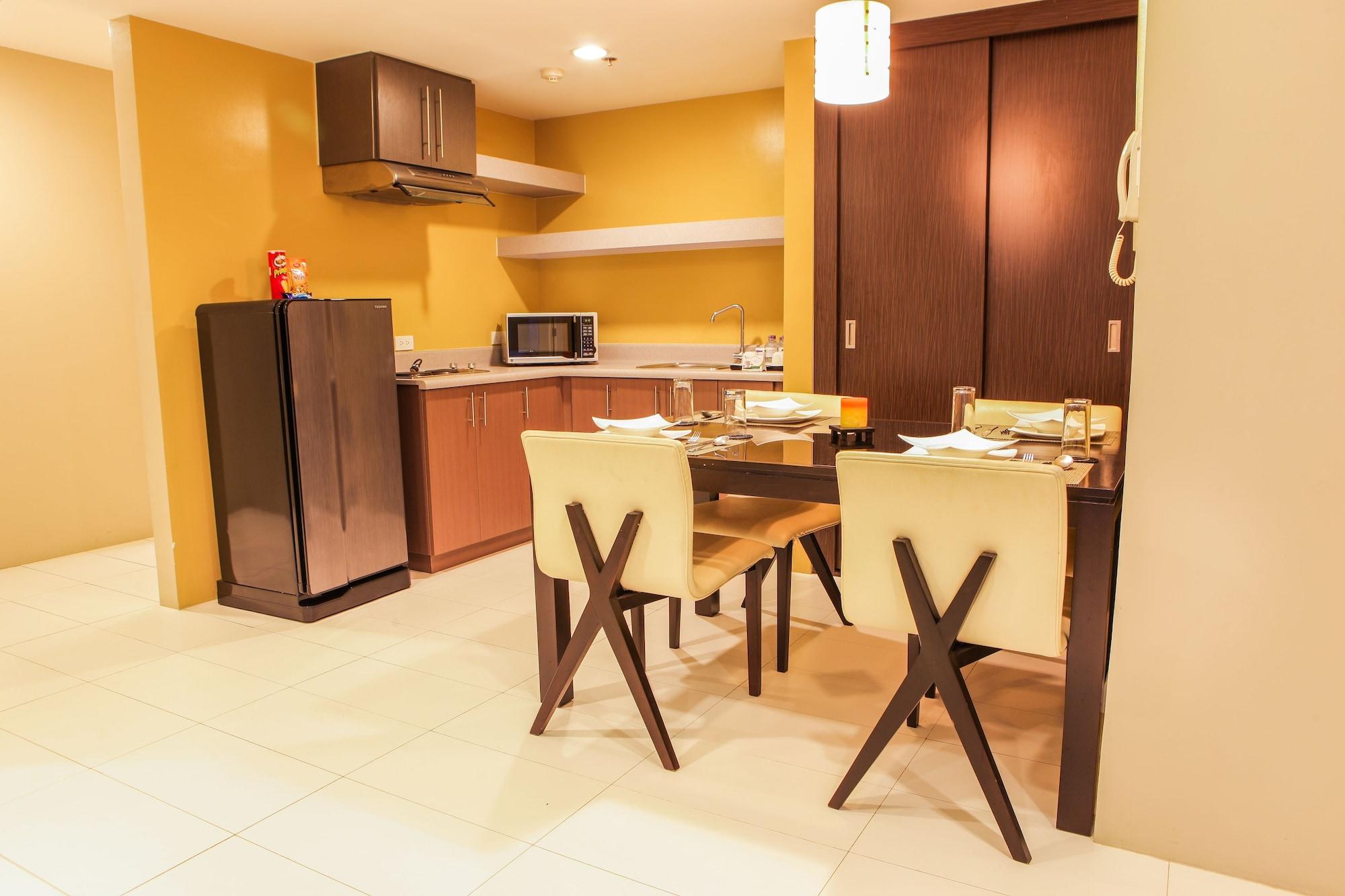 The Exchange Regency Residence Hotel Managed By Hii Pasig City Exterior photo