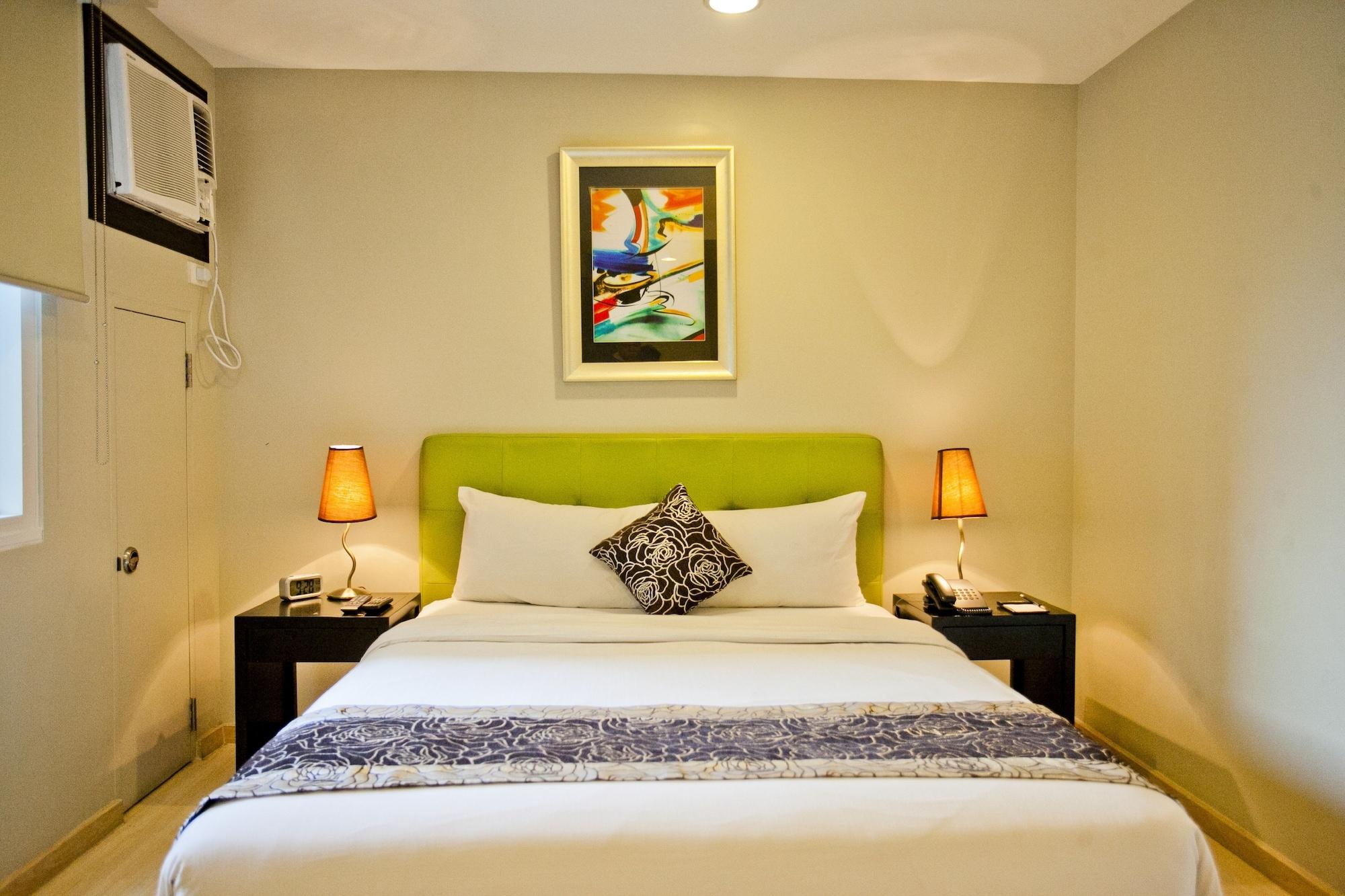The Exchange Regency Residence Hotel Managed By Hii Pasig City Exterior photo